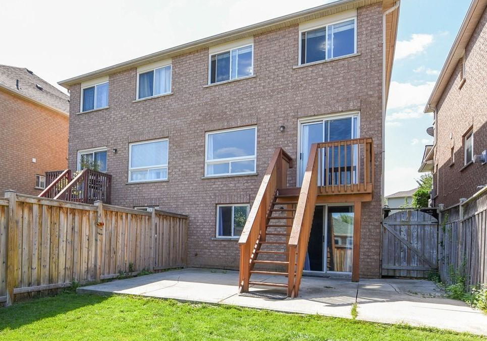 83-tiller-trail-brampton-ontario-w13225118