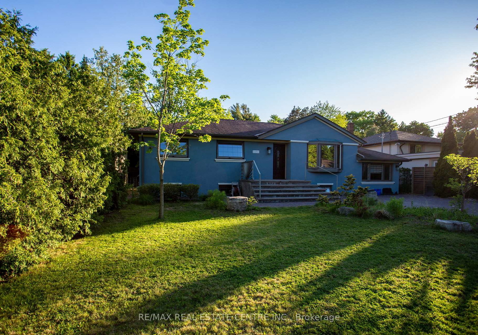 2450-edenhurst-drive-mississauga-ontario-w13225474