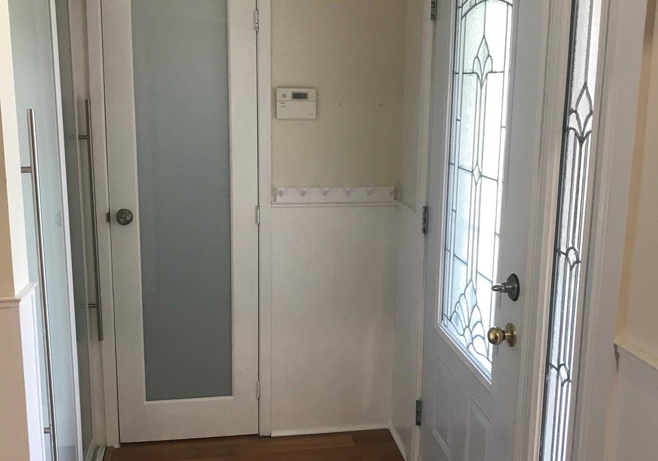 1580-lancaster-drive-oakville-ontario-w13225546