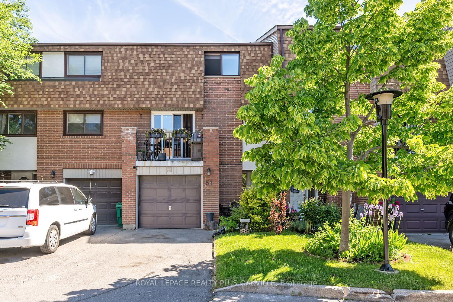10cedarglen-gate-mississauga-ontario-w13225558