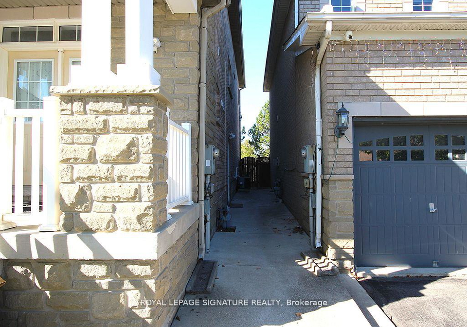 70-penbridge-circle-brampton-ontario-w13225704