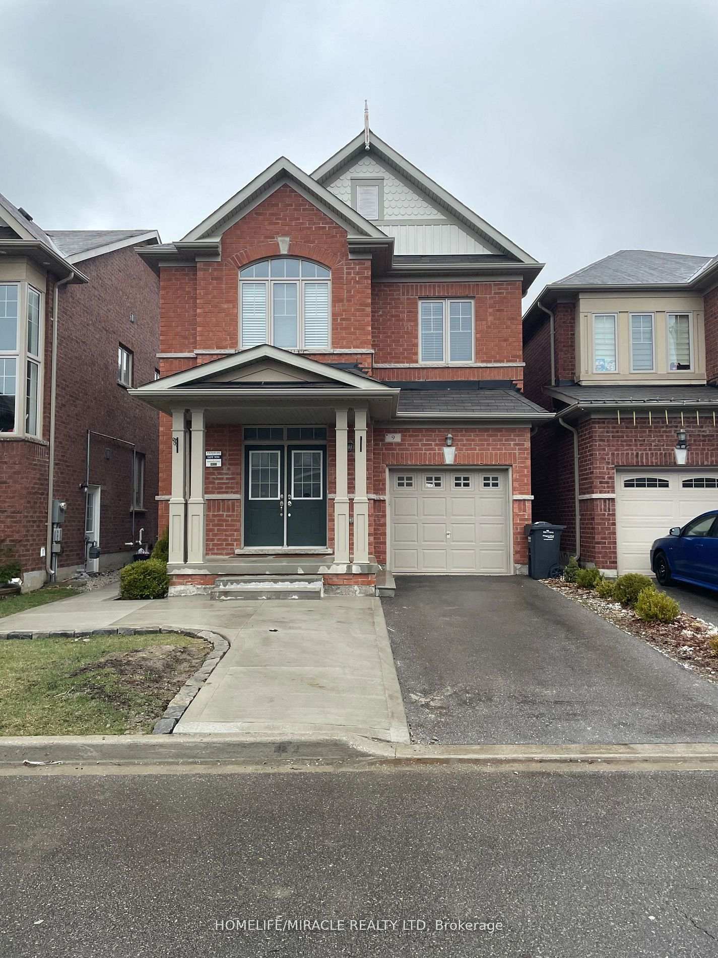 9-humberstone-crescent-brampton-ontario-w13225808
