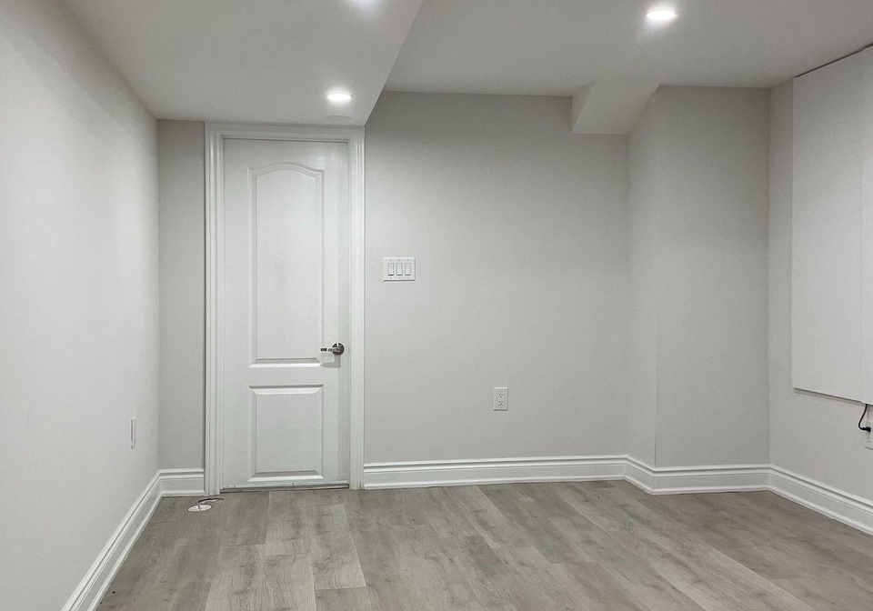 9-humberstone-crescent-brampton-ontario-w13225808
