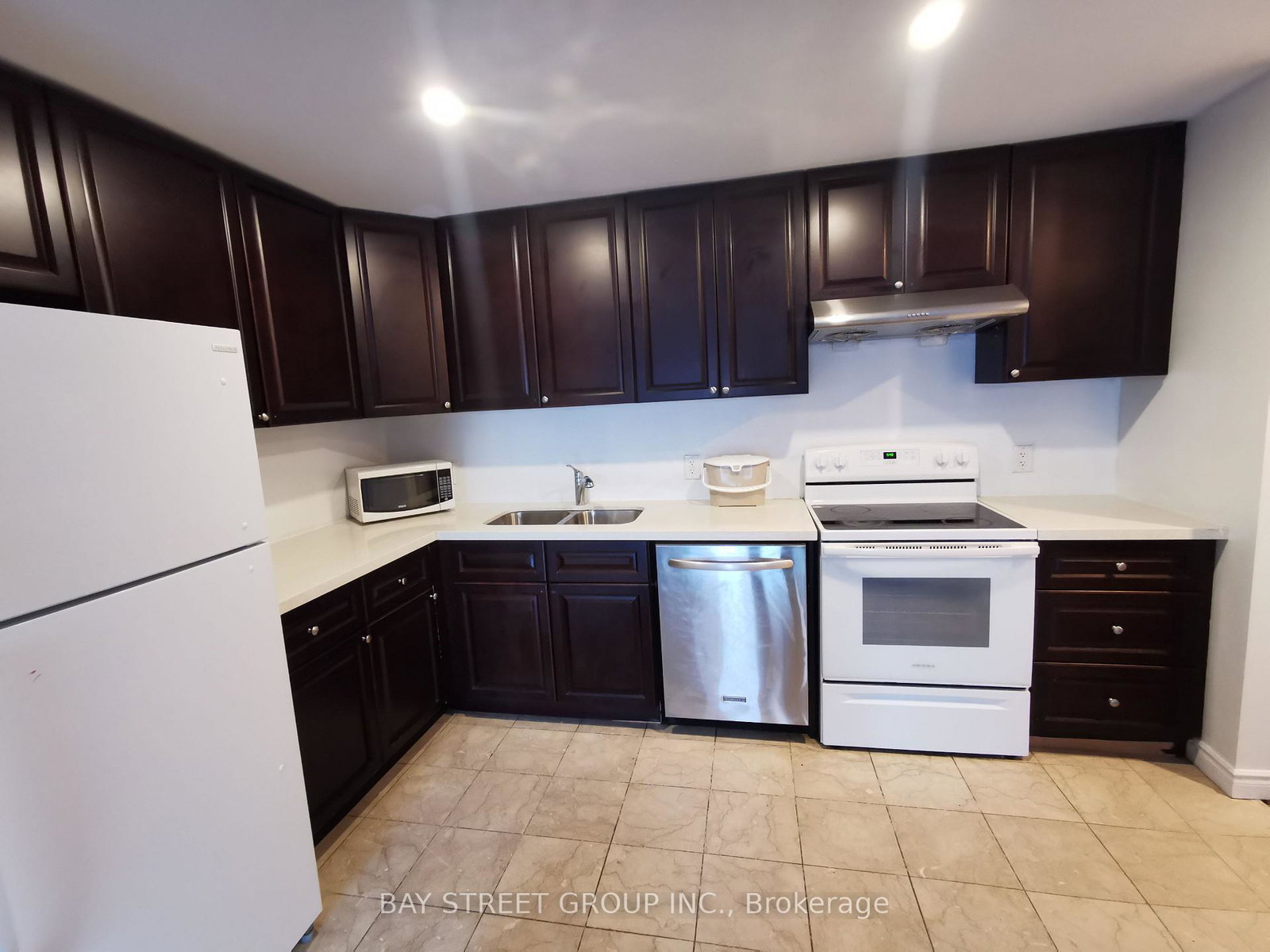 1546-jane-street-north-york-ontario-w13225902