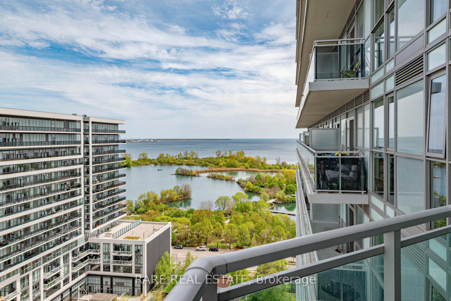 33-shore-breeze-drive-etobicoke-ontario-w13225944