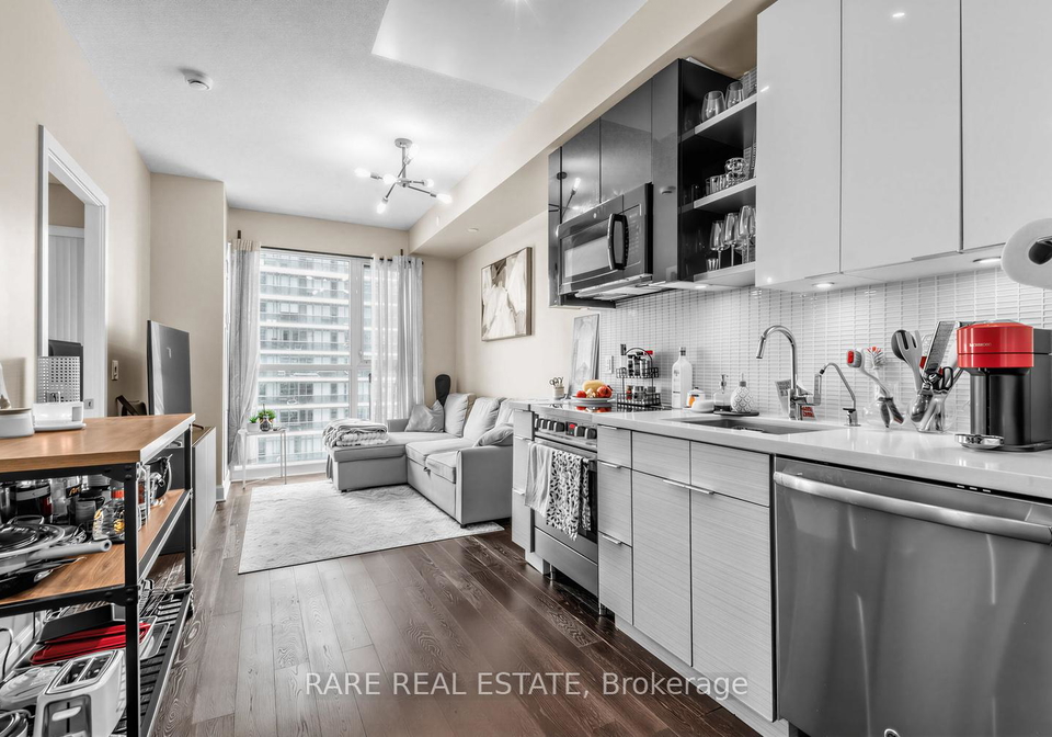 33-shore-breeze-drive-etobicoke-ontario-w13225944