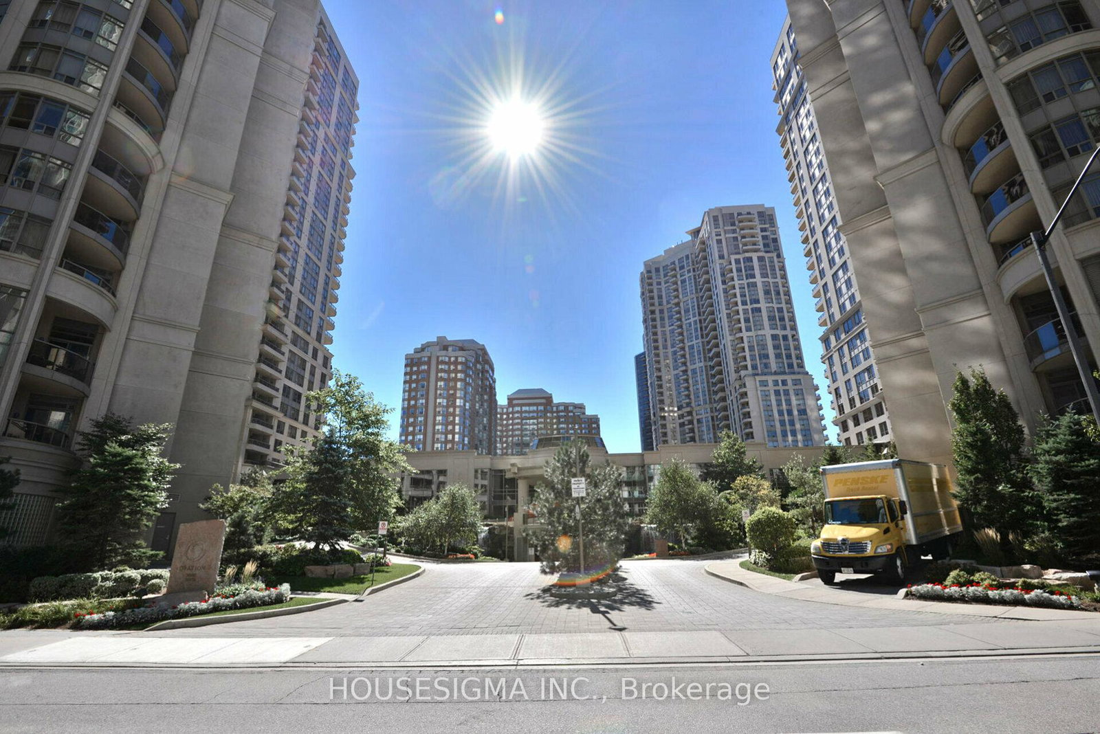 3880-duke-of-york-boulevard-mississauga-ontario-w13226020