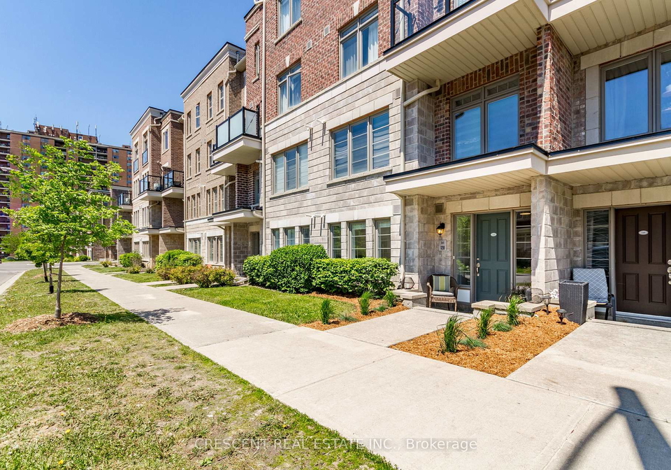 80-parrotta-drive-york-ontario-w13226190