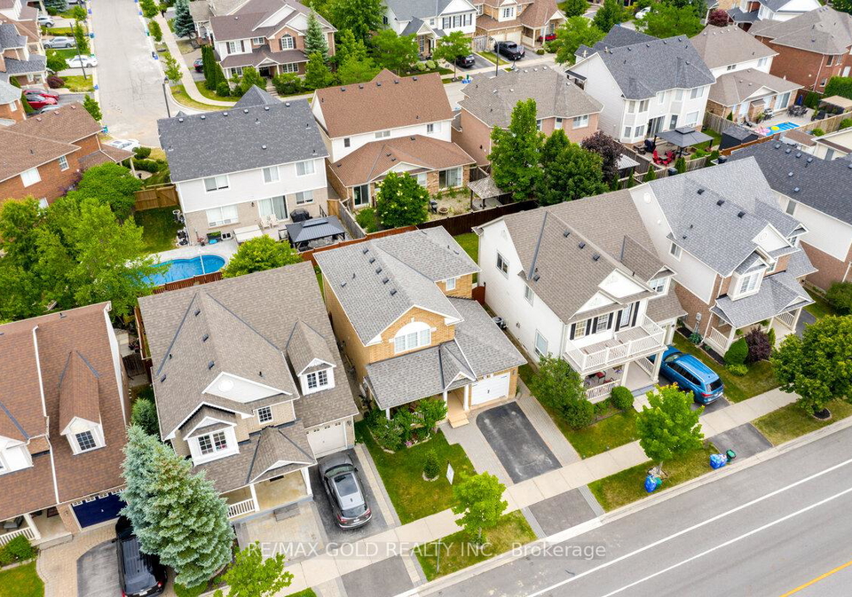 1666-clark-boulevard-milton-ontario-w13226240