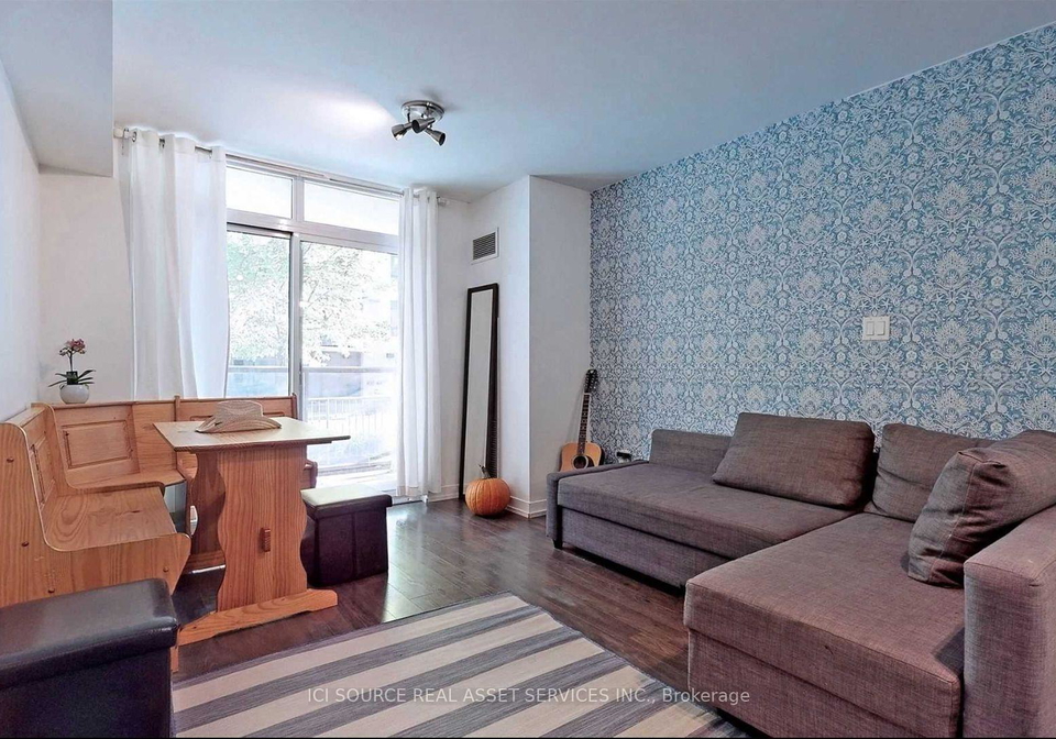 816-lansdowne-avenue-toronto-ontario-w13226286