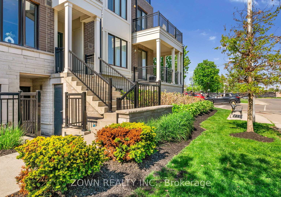 70-eastwood-park-gardens-etobicoke-ontario-w13226378