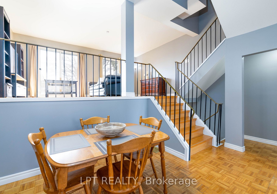 2315-bromsgrove-road-mississauga-ontario-w13226548