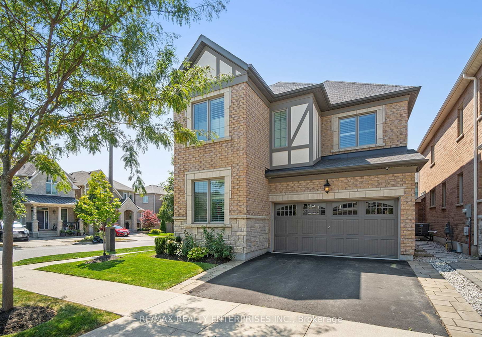 355-wisteria-way-oakville-ontario-w13226694