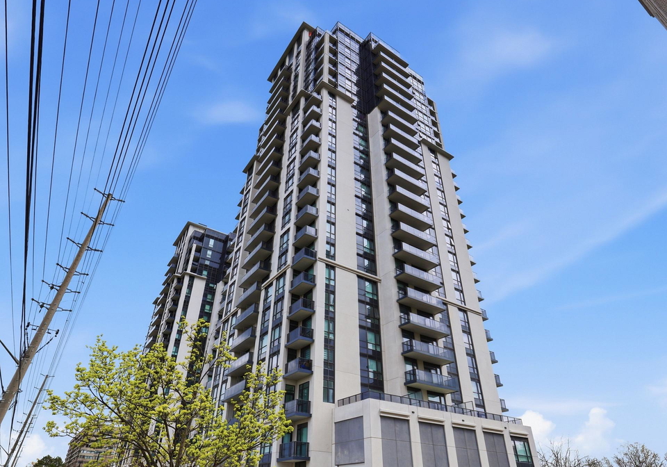202-burnhamthorpe-road-e-mississauga-ontario-w13226854