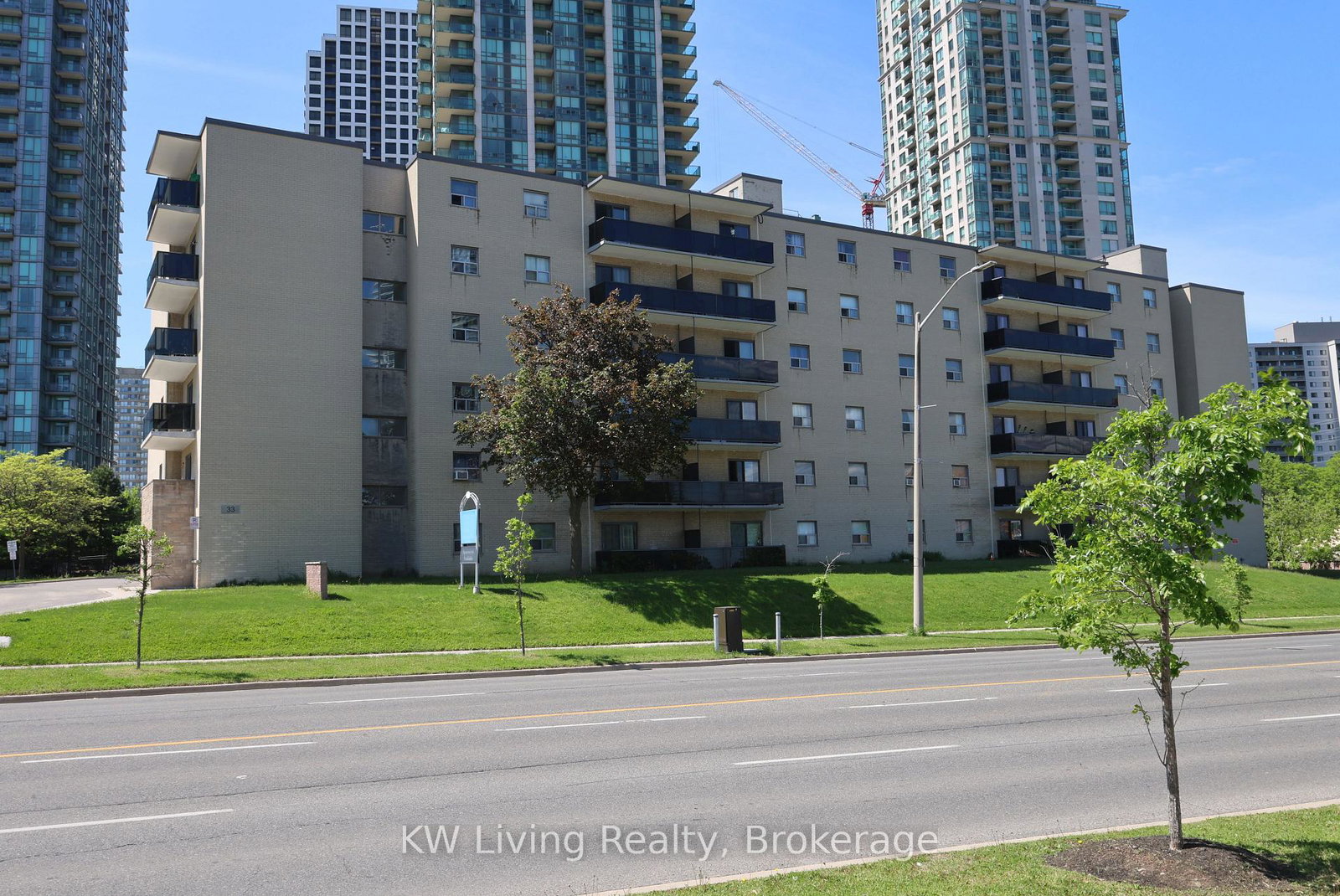 33-central-parkway-w-mississauga-ontario-w13226860