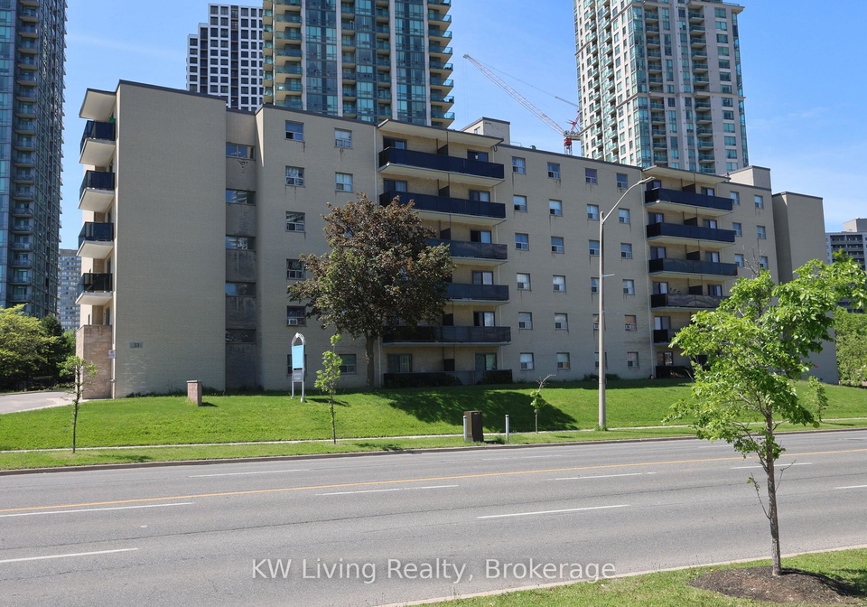33-central-parkway-w-mississauga-ontario-w13226860