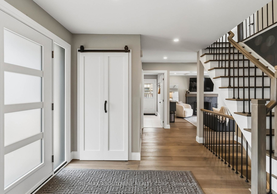 2485-woburn-crescent-oakville-ontario-w13227178