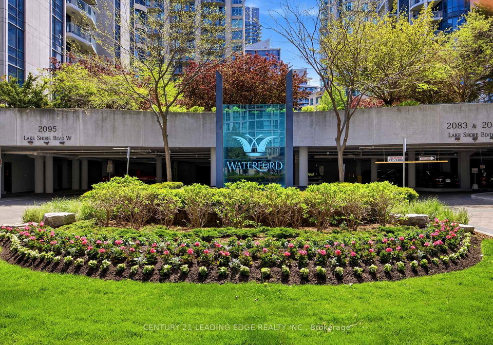 2083-lake-shore-boulevard-w-etobicoke-ontario-w13227318