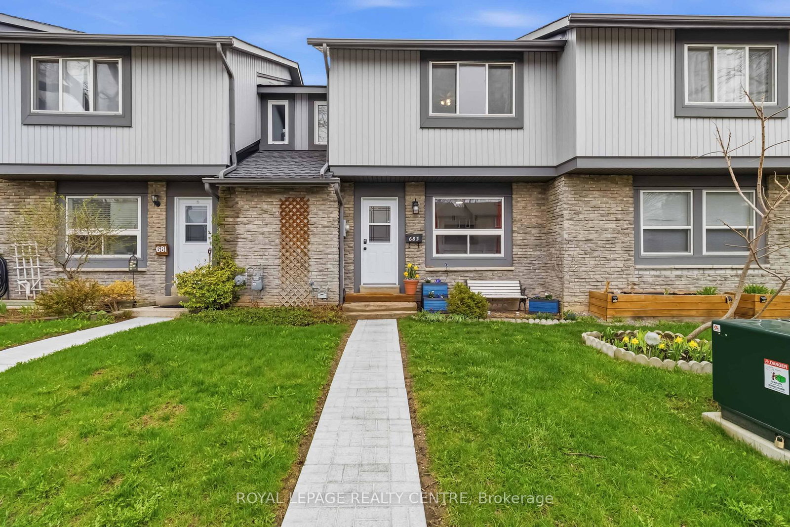 683-woodward-avenue-milton-ontario-w13227390