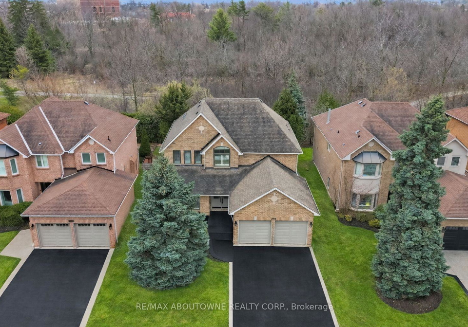 2208-brays-lane-oakville-ontario-w13227522