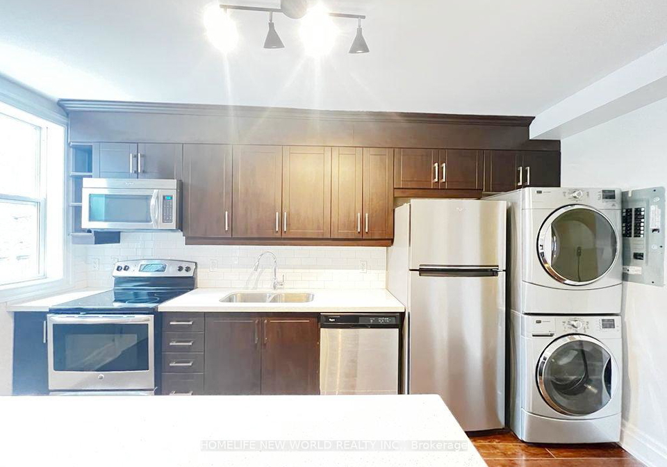 3-roblocke-avenue-toronto-ontario-w13227532