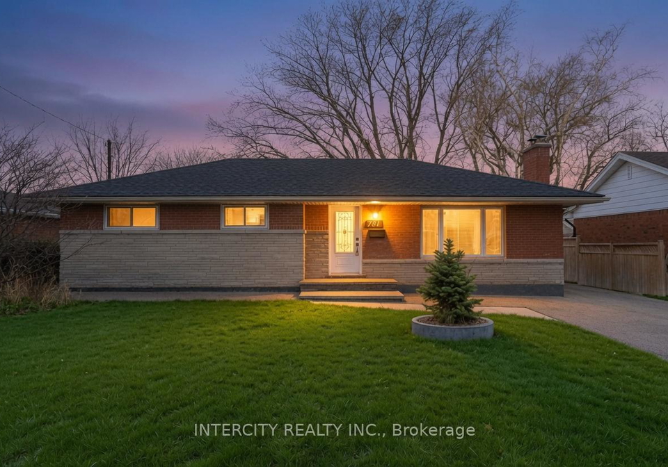 781-drury-lane-burlington-ontario-w13227660