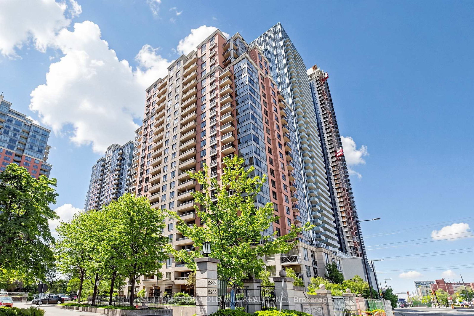 5233-dundas-street-w-etobicoke-ontario-w13227672