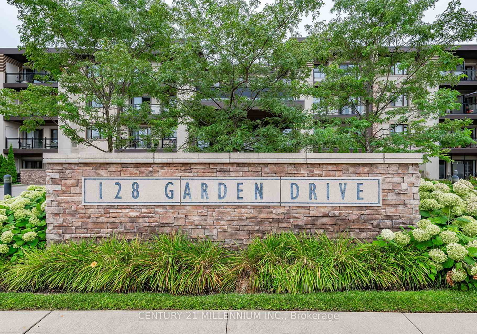 128-garden-drive-oakville-ontario-w13227786