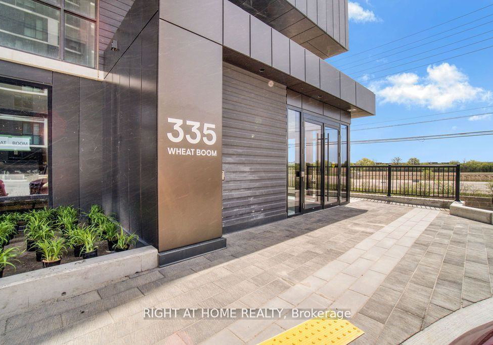 335-wheat-boom-drive-oakville-ontario-w13227814