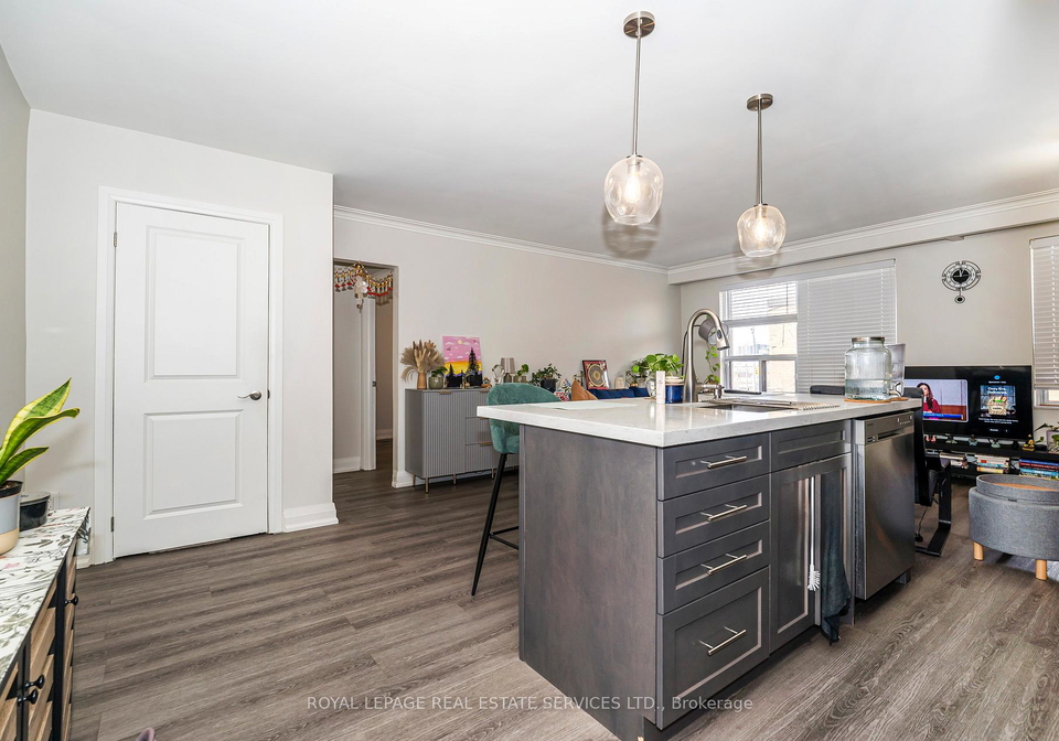 2637-keele-street-e-north-york-ontario-w13227966