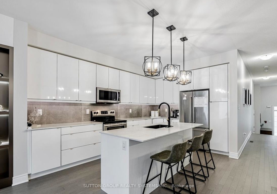 1338-restivo-lane-milton-ontario-w13228070