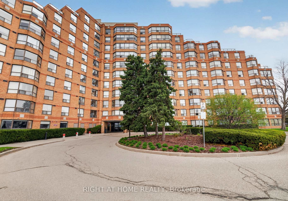 6-humberline-drive-etobicoke-ontario-w13228108