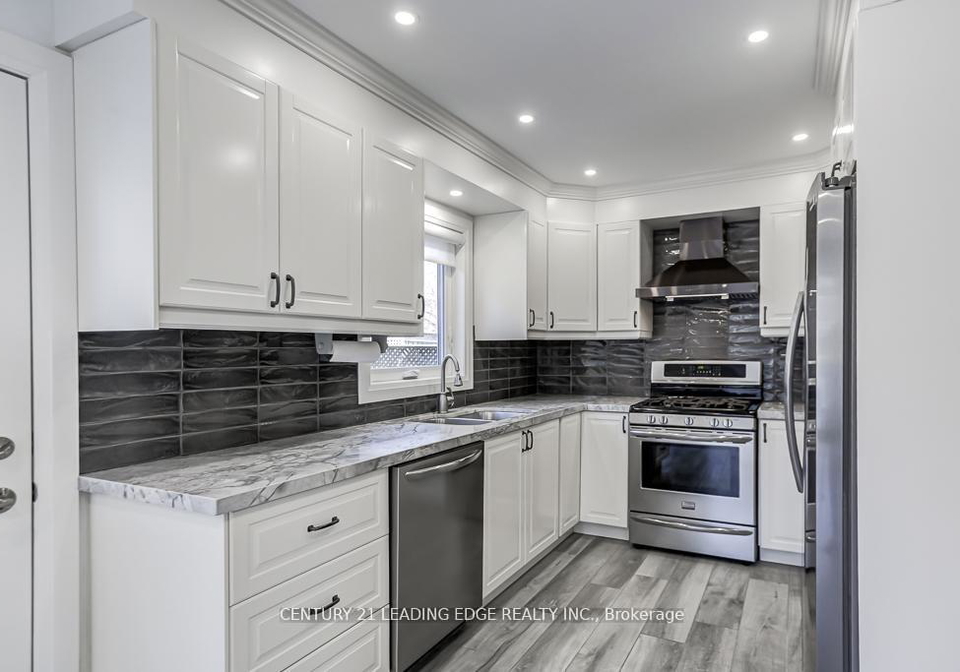 1595-sir-montys-drive-mississauga-ontario-w13228166