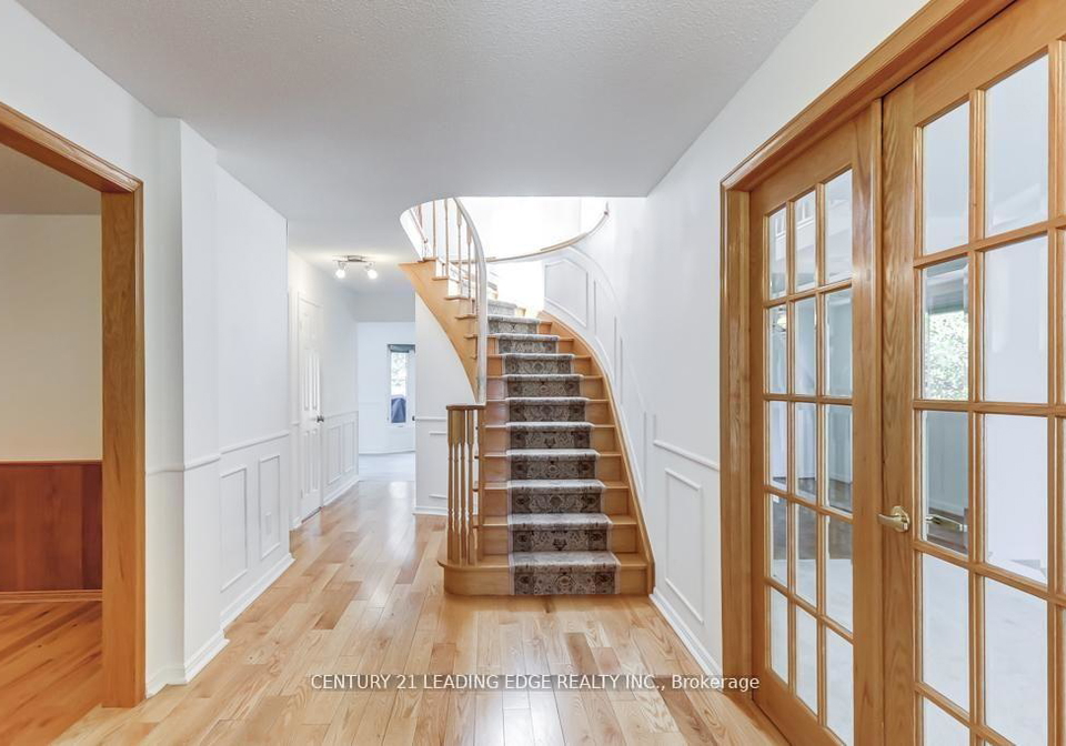 1595-sir-montys-drive-mississauga-ontario-w13228166