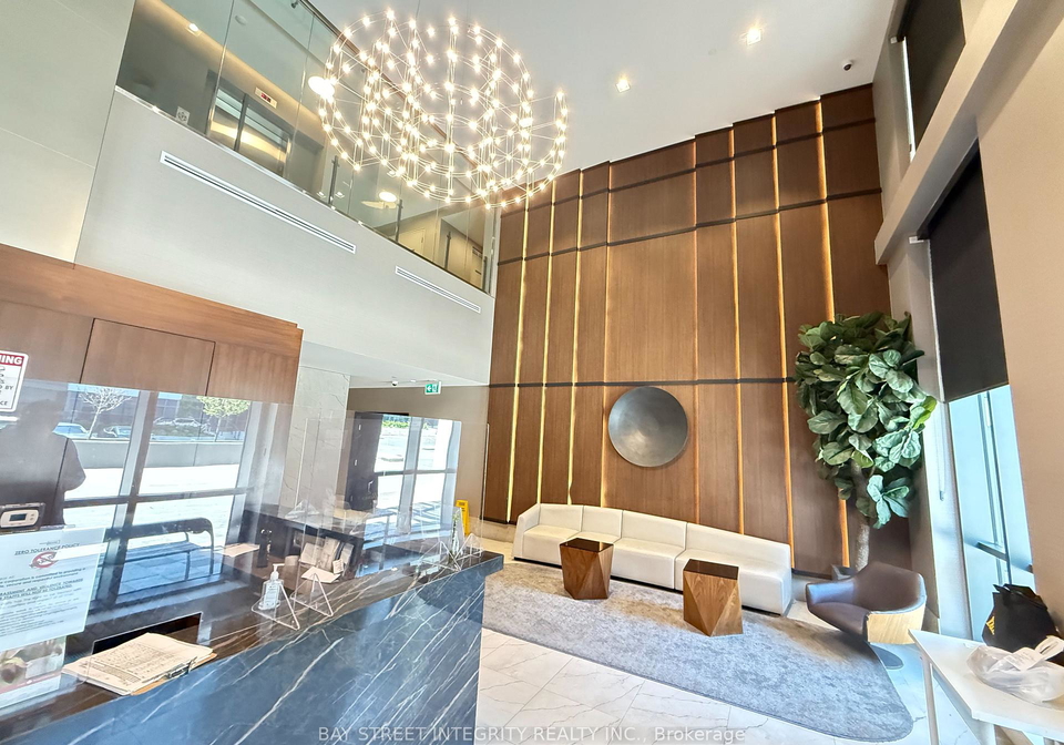 8-nahani-way-mississauga-ontario-w13228228