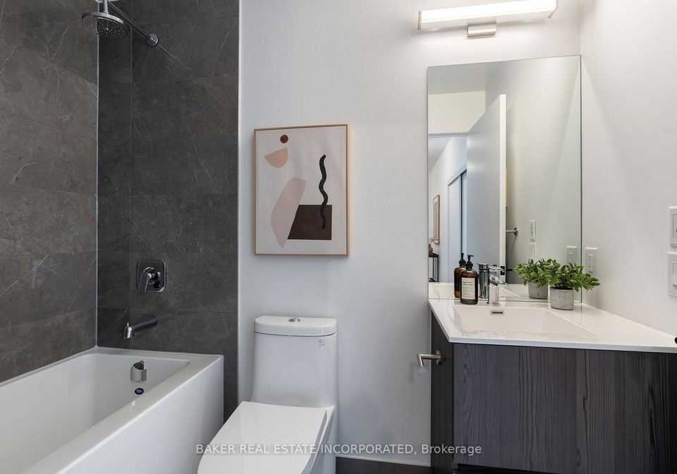 220-missinnihe-way-mississauga-ontario-w13228452