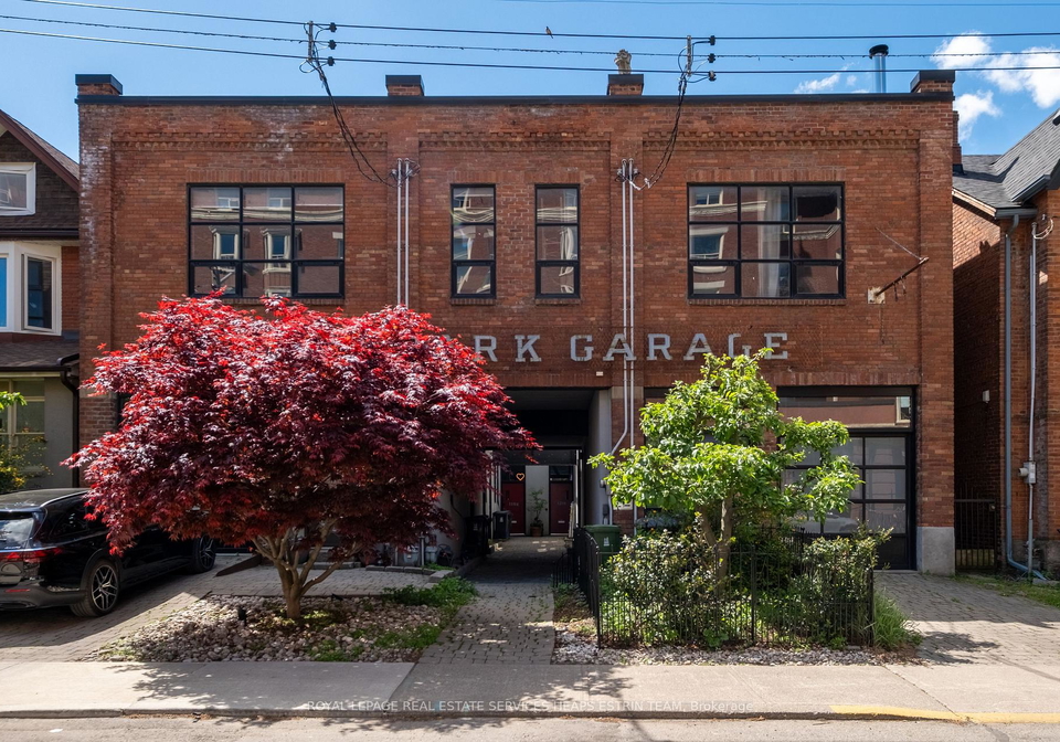 121r-fermanagh-avenue-toronto-ontario-w13228472