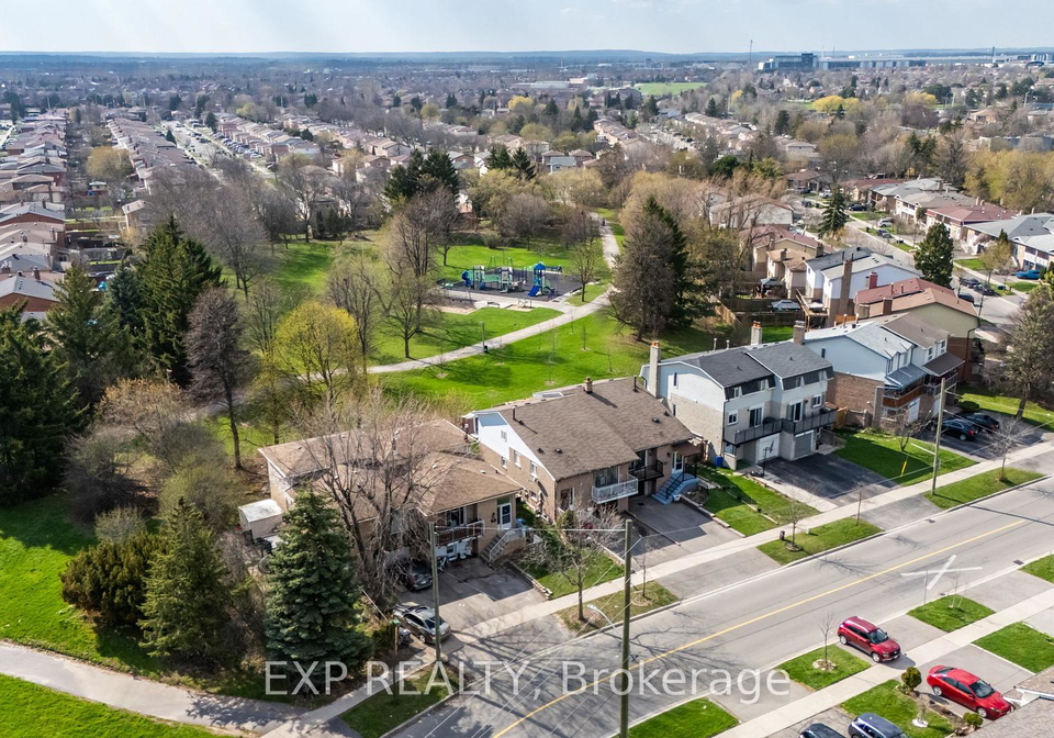 88-english-street-brampton-ontario-w13228504