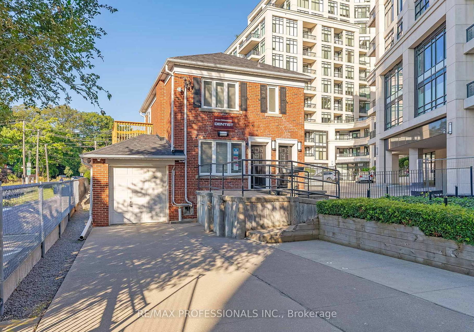 5b-old-mill-drive-toronto-ontario-w13228668