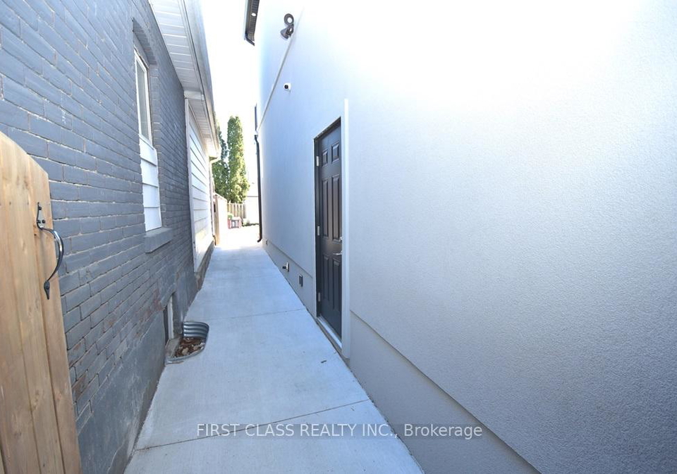 51-craydon-avenue-north-york-ontario-w13228812