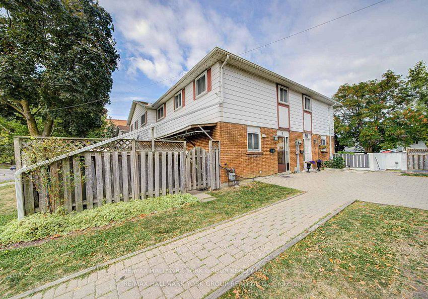 9-bur-oak-way-york-ontario-w13228880