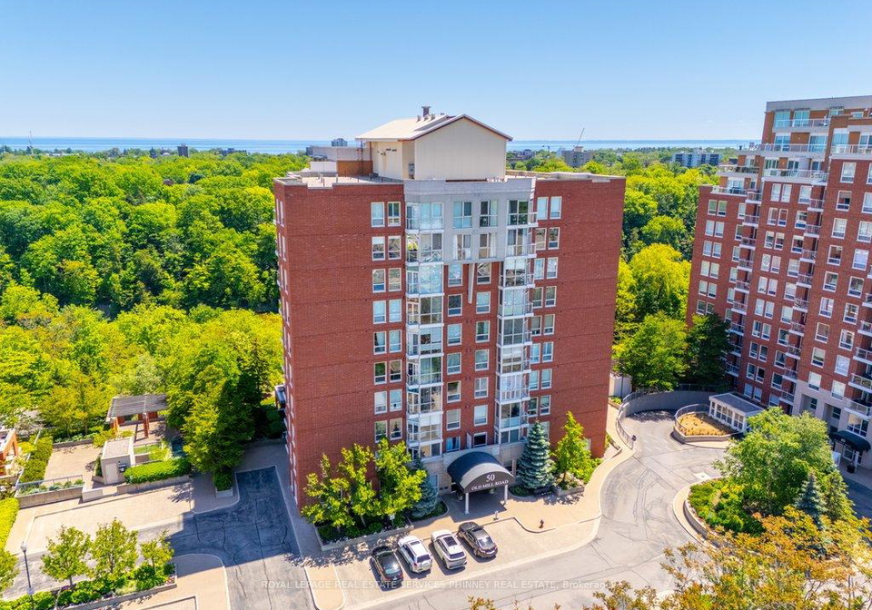 50-old-mill-road-oakville-ontario-w13228916