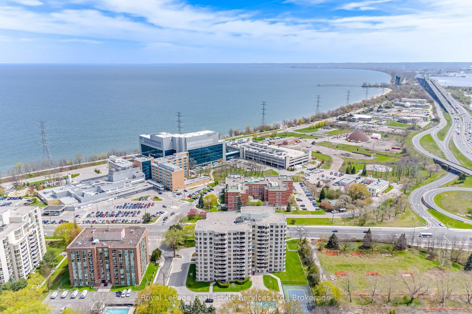 1201-north-shore-boulevard-e-burlington-ontario-w13228940