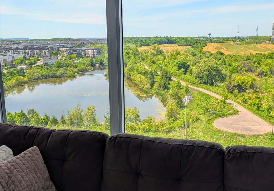 2489-taunton-road-oakville-ontario-w13228992