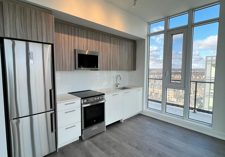 215-veterans-drive-brampton-ontario-w13229204