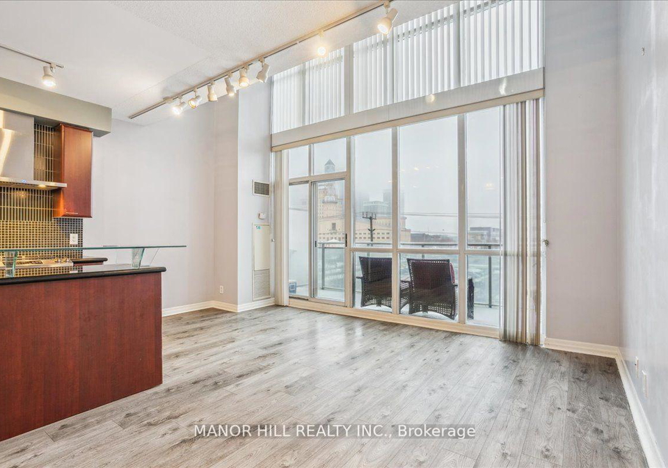 220-burnhamthorpe-road-w-mississauga-ontario-w13229344