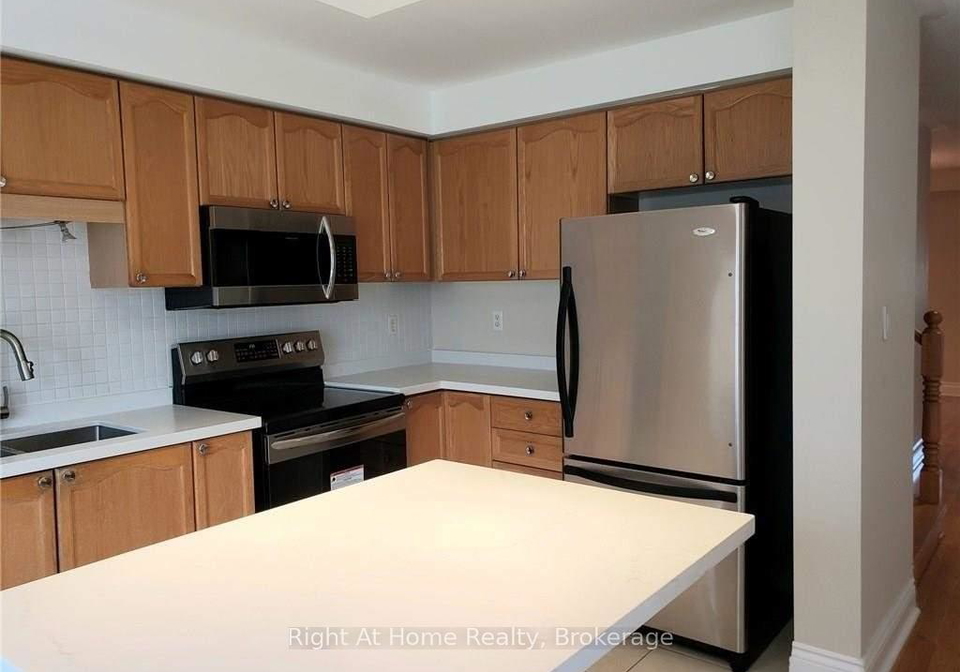 2467-carberry-way-oakville-ontario-w13229350