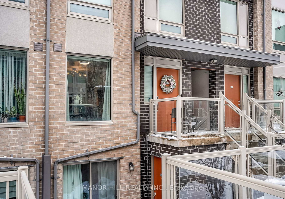 7-applewood-lane-etobicoke-ontario-w13229416