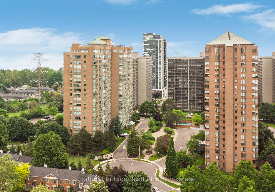 1276-maple-crossing-boulevard-burlington-ontario-w13229450