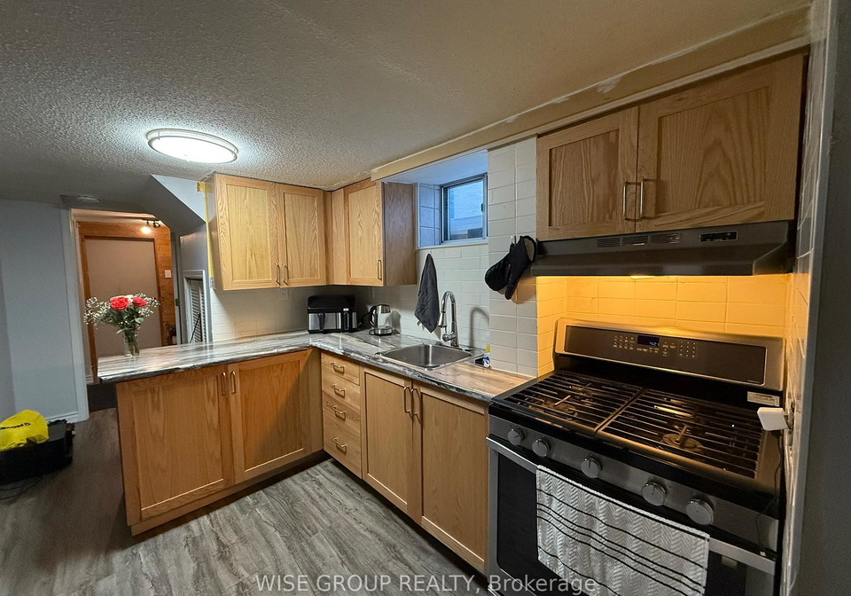 18-sonnet-court-north-york-ontario-w13229456